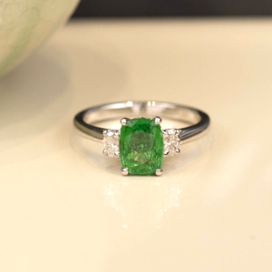 1.57 Carat Garnet w/.18 CTW Diamond Ring 18K White Gold R294